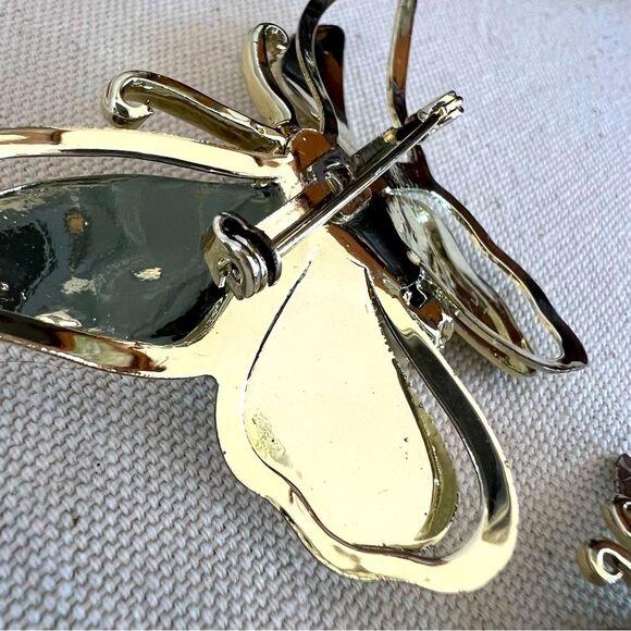 Vintage Rare Duo Butterfly Brooch Set Gold Tone Faux Pearl Accent - Picture 7 of 12